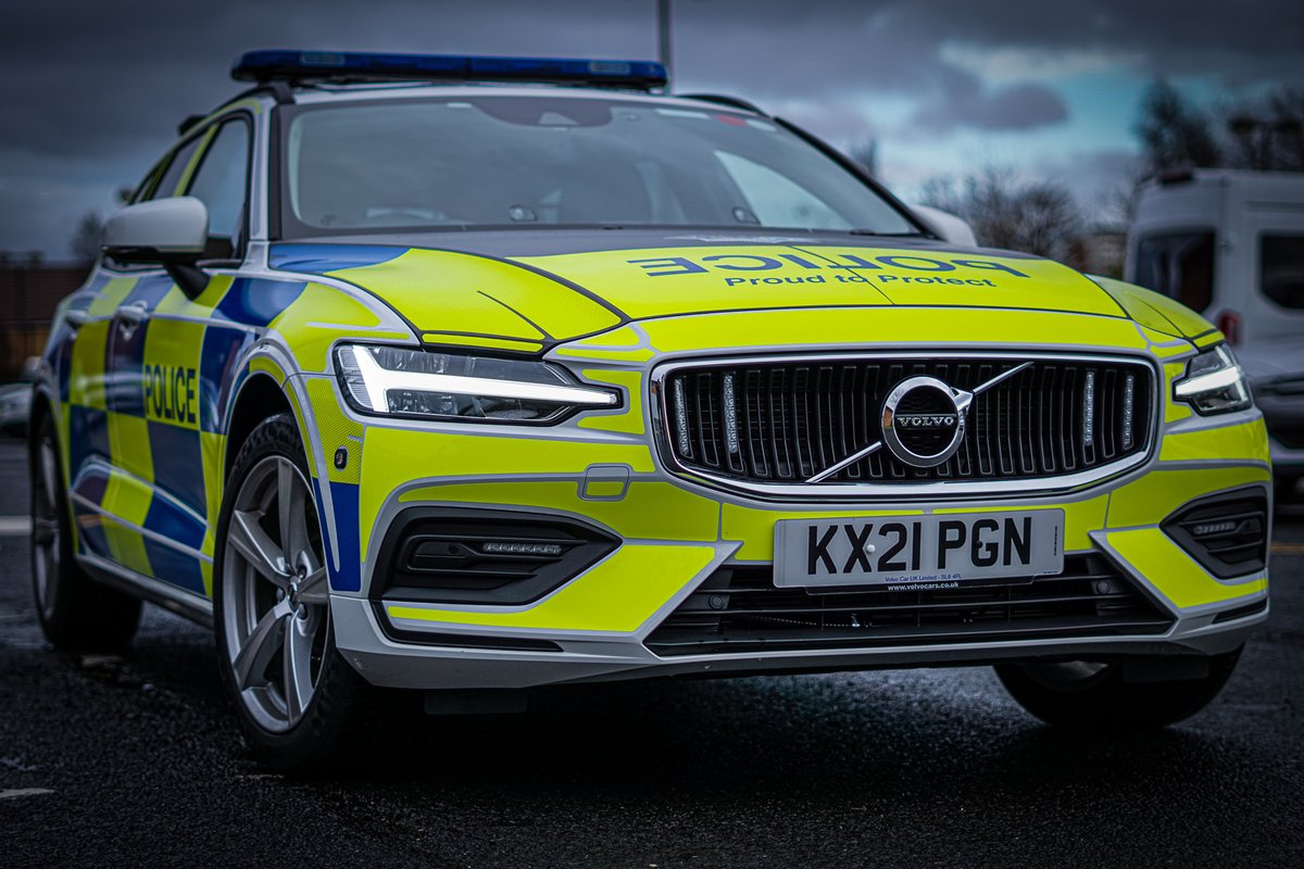 northumbriapol's tweet photo. Unacceptable and reckless🚫

We've arrested 2⃣ teens after reports bricks &amp; stones were thrown onto the motorway. 

At 7.55pm yesterday a motorist called us &amp; stated he had been hit on the head with a brick while driving on A1 Blakelaw when a brick was thrown at his car. 

🧵👇 https://t.co/Je4csorJnv
