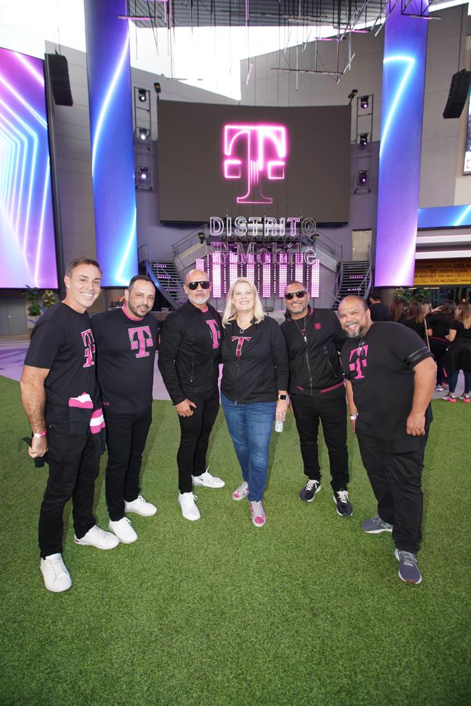 <a href="/TracyNolan_/">Tracy E. Nolan</a> with the <a href="/TMobilePR/">T-Mobile Puerto Rico</a> men in black🤣 what a great time. <a href="/cburgos72/">Carlos Burgos</a> <a href="/MattSalichs/">Matthew Salichs</a> <a href="/ciscorperez/">Francisco R Perez</a>