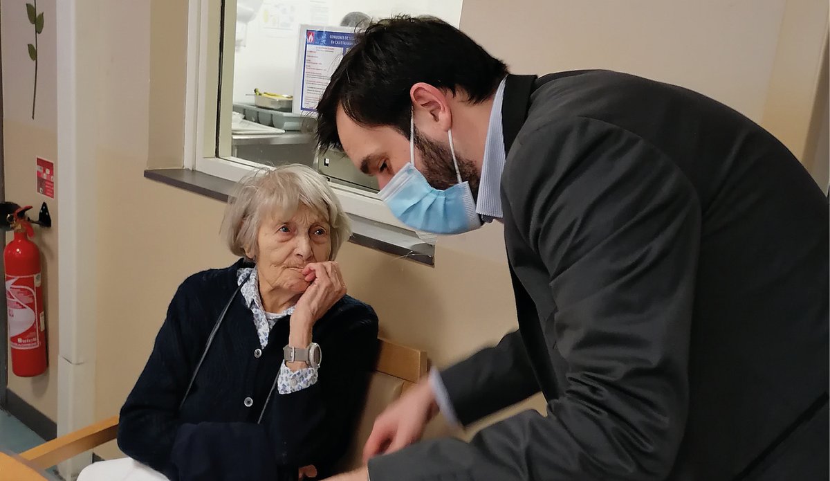 FondationND's tweet photo. 1/ La fin de vie de nos #aînés doit être accompagnée avec dignité, fraternité et bienveillance. 
À Paris, @Asso_CE accueille 285 personnes dans trois maisons du grand âge. 
Ces lieux sont avant tout des résidences ouvertes où les soignants sont attentifs aux besoin de chacun. https://t.co/U65EEKgRoi