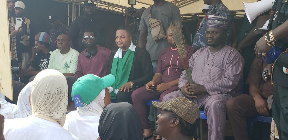 Dr Nicolas Felix for President. 

Youths for national development