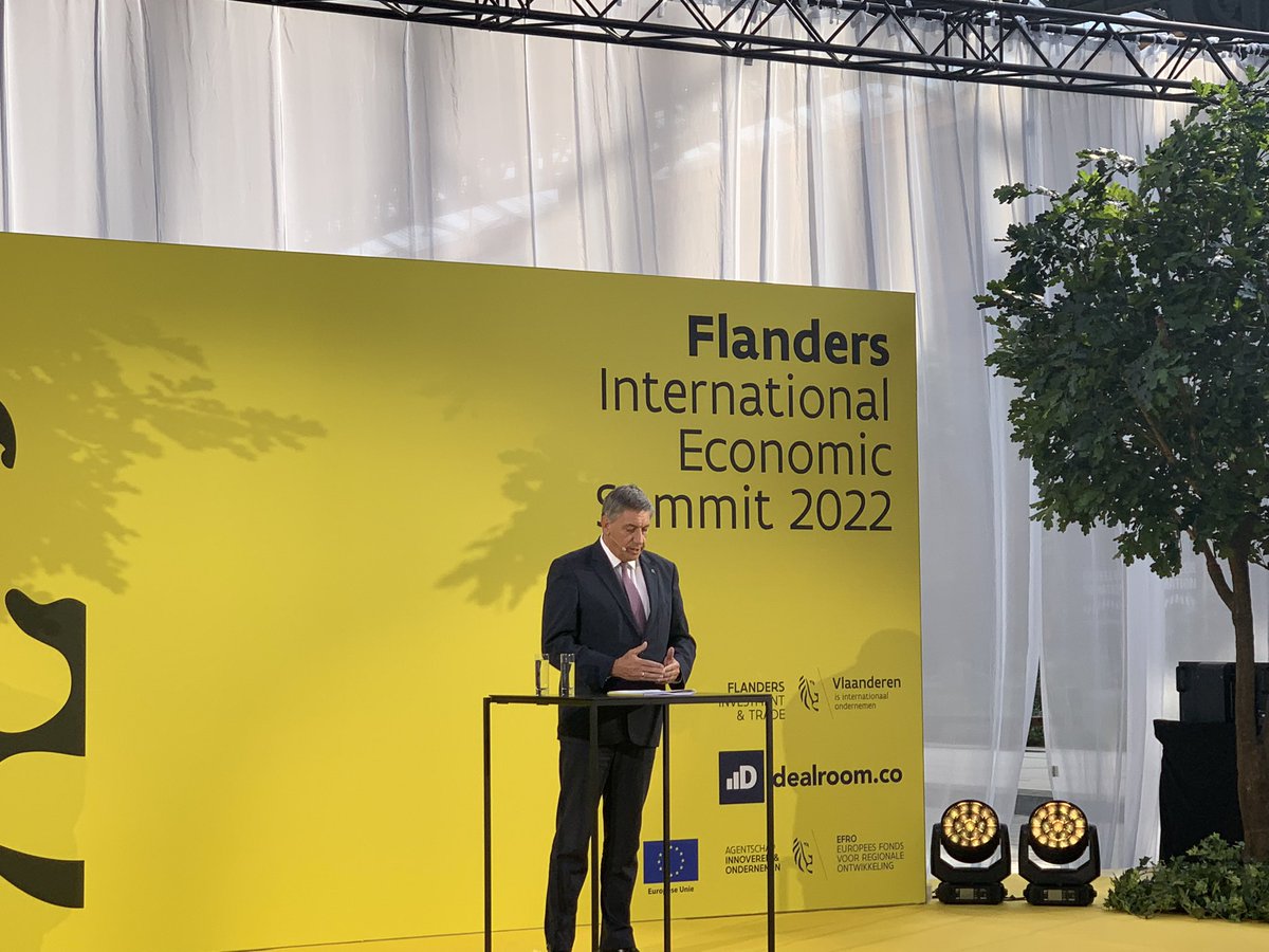 @JanJambon op de Flanders International Economic Summit 2022 met heel veel aandacht voor startups en scaleups die in Vlaanderen actief zijn en de nodige uitstraling moeten krijgen en de nodige funding @vokavzw is graag partner in crime @FlandersTrade #samenondernemen