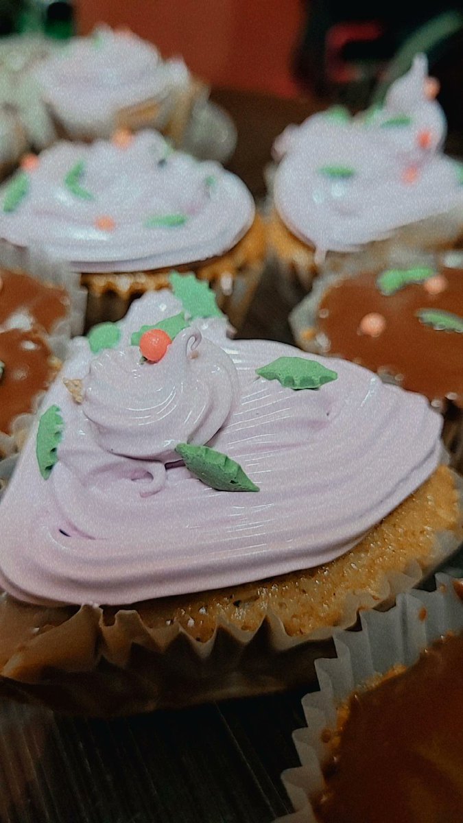 RosaSucel's tweet photo. Es que me encanta la cocina!! 🤤👌🏻
#cupcakes https://t.co/a0yVvUH796