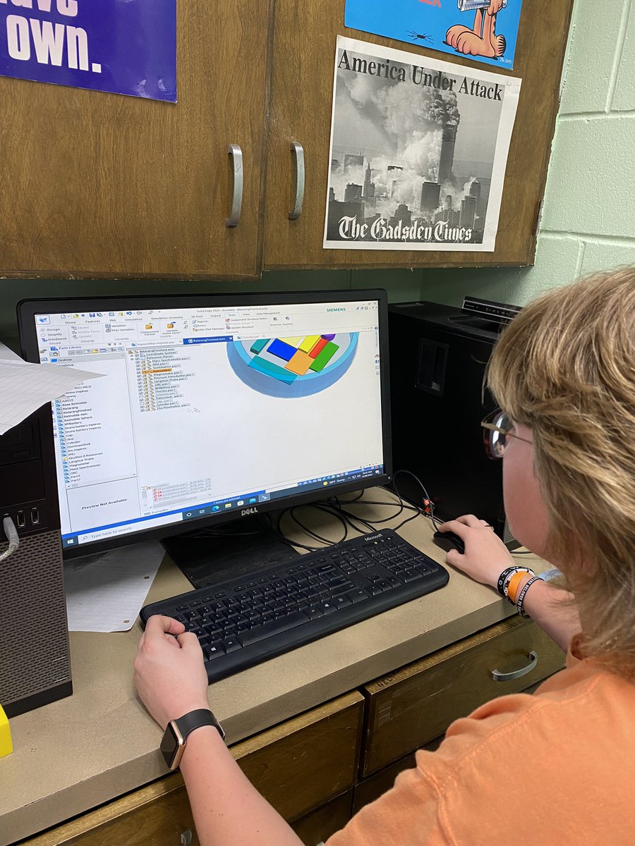 GHHS_batman's tweet photo. Doing last minute work on our final design!!! @CclineG @John_HoodGH @shanebarnette @CCBOEAL @uah_inspiress #STEM #teambatman https://t.co/qTxupbge69