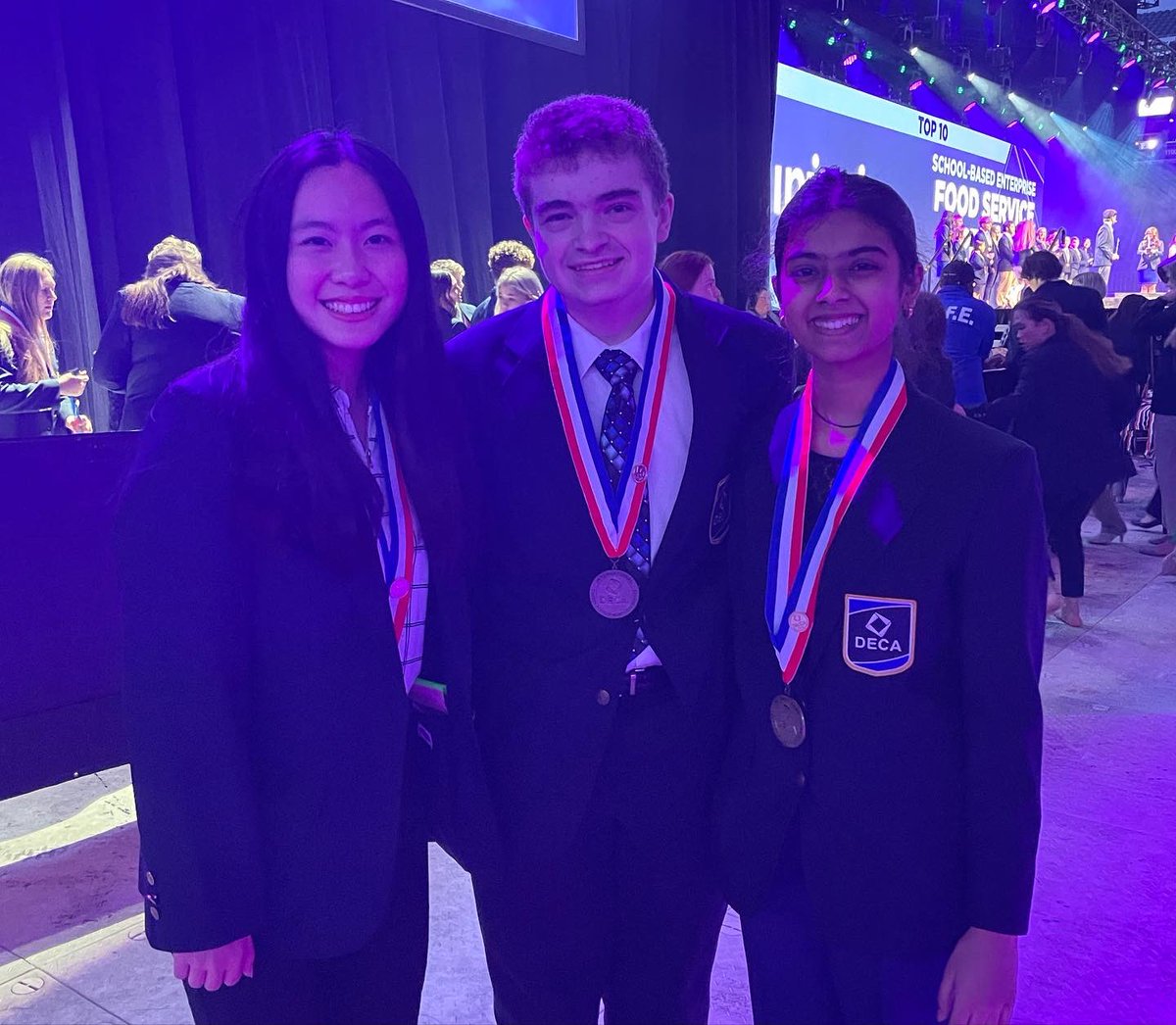 Cedar Ridge HS DECA tweet media
