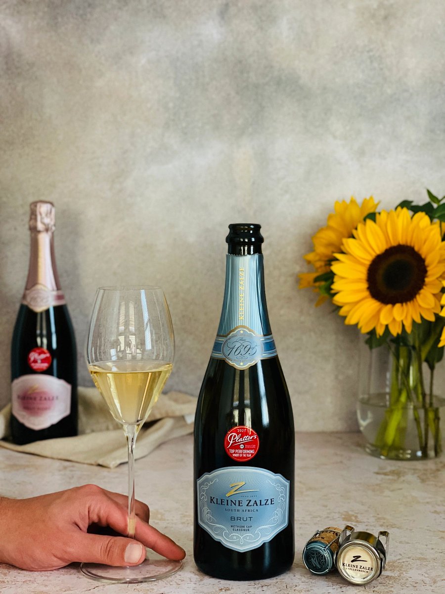 deliciously_lia's tweet photo. @kleine_zalze Cap Classique NV review. Kleine Zalze is well-know for their traditional styled Cap Classique which is offered at unbeatable prices. Read the full review here: https://t.co/GXaWnBH4E3
@RiedelSA
@ReciprocalWine https://t.co/HYgFgymDRv