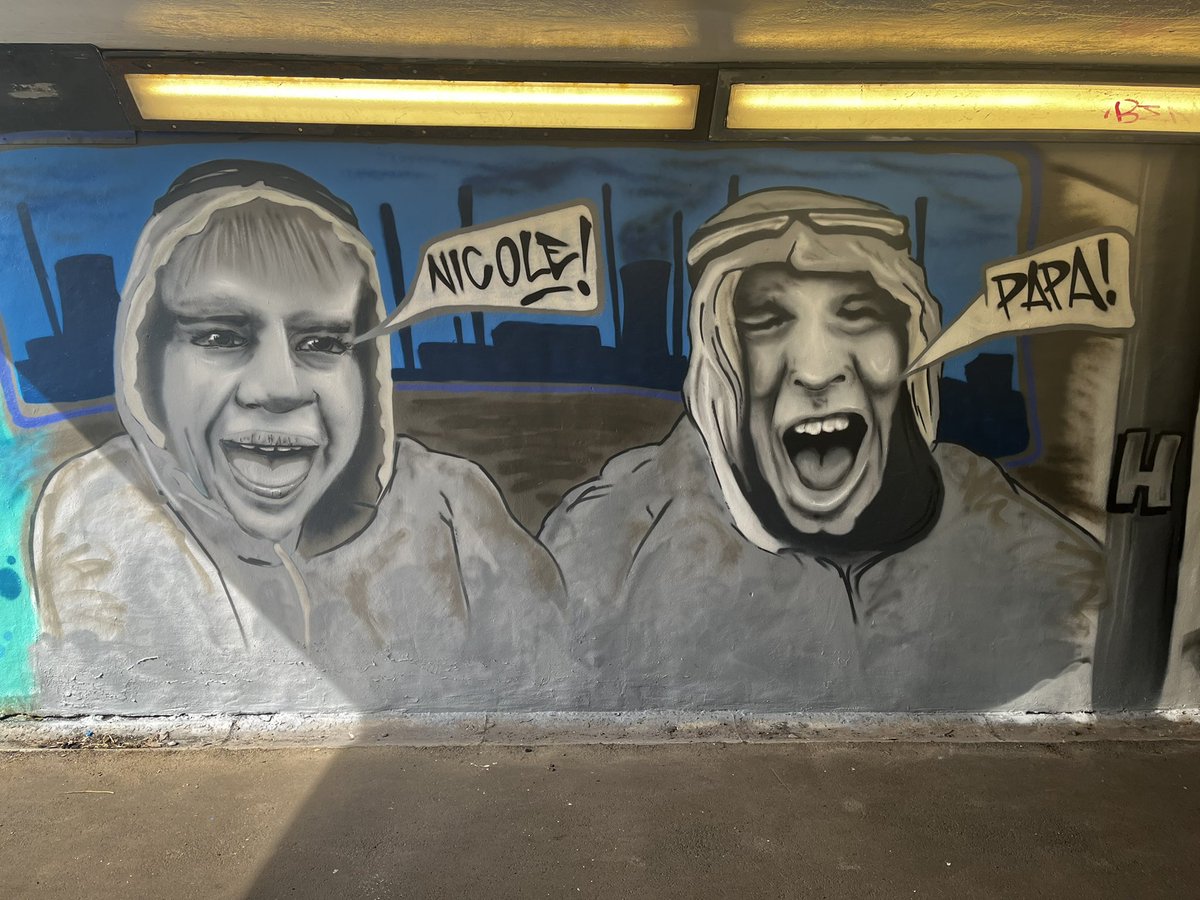 JenksArt1's tweet photo. Any fans of the 90’s film “Twin Town”??

This week I have had the privilege to join 10 other artists and paint a complete subway in Port Talbot. My subway is themed Twin town due to local connections.  Thank you to Nigel and Paul for including me. 👍 https://t.co/upc6VR49Ni