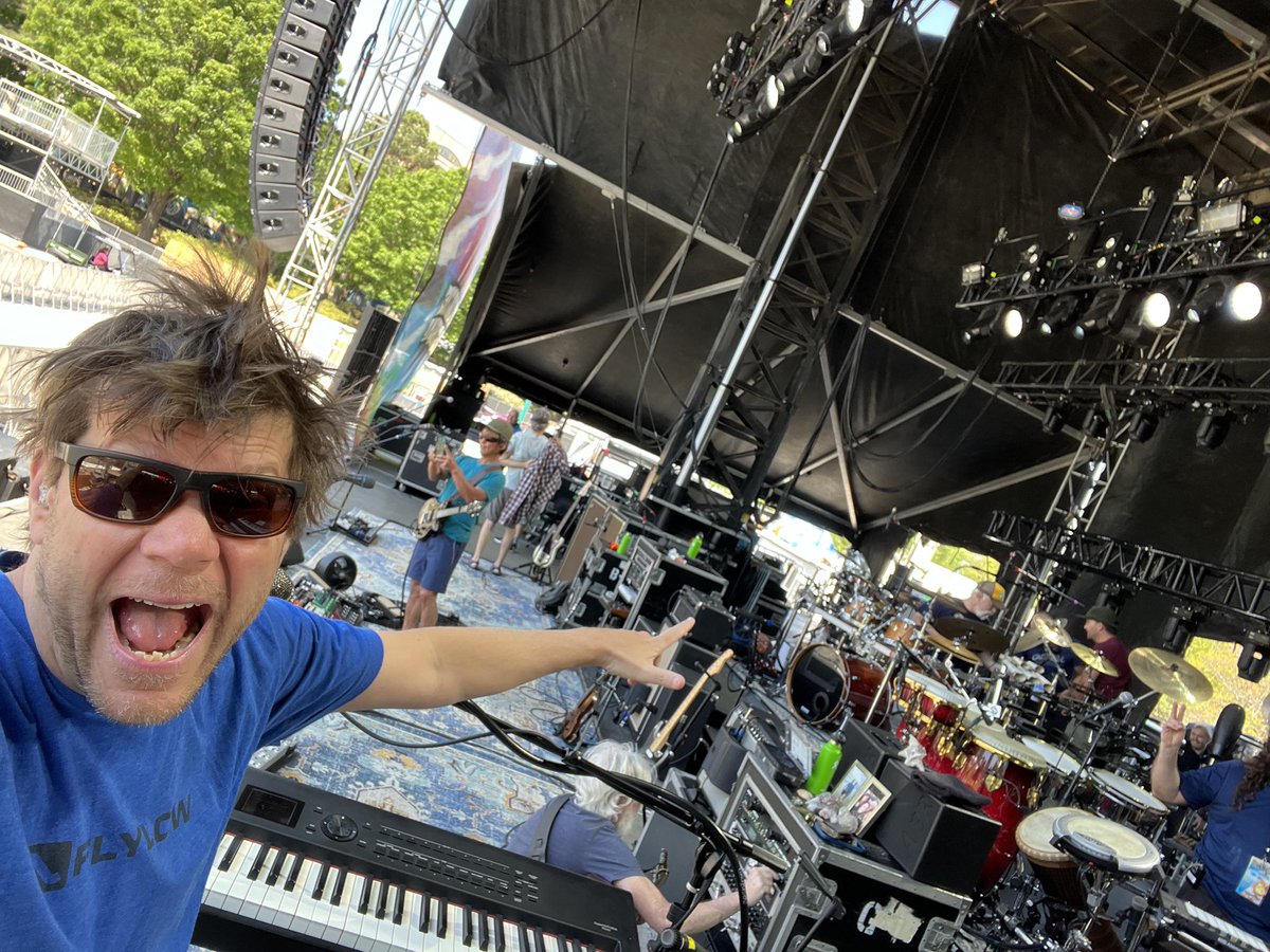 SweetWater!
<a href="/sweetwaterbrew/">SweetWater Brewery</a> <a href="/SCI_Official/">The String Cheese Incident</a>