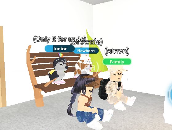 Chorus_Lea's tweet photo. 🌼🌿Family photo day with new @PlayAdoptMe outfits!🌈🌷

Sadly, my brother and I are broke so we can't buy more pet wears :< https://t.co/GbFeYMOjaO
