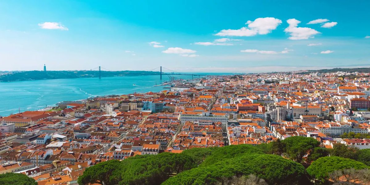 Retirees are drawn by a low cost of living, healthcare, a sunny climate, and tax incentives.
#Portugal
#livingdeliberately
#andreahuntcoaching
buff.ly/3vlLnNA