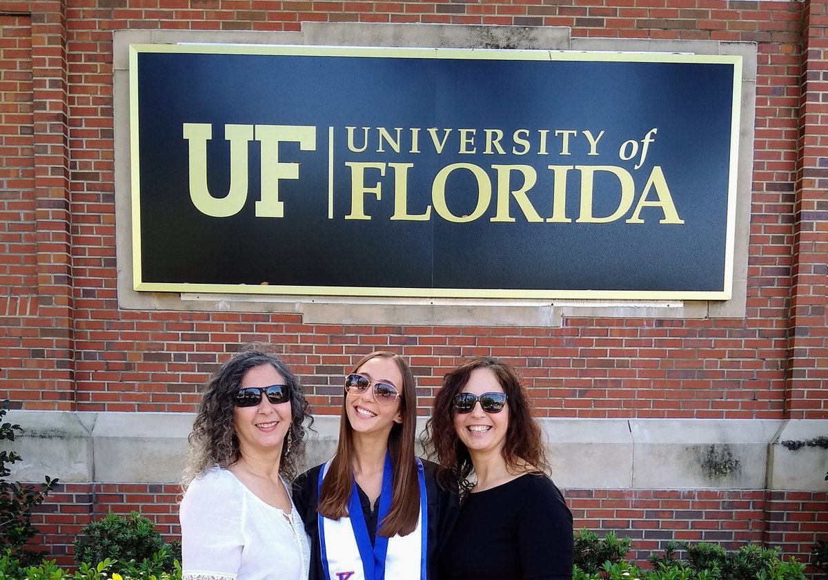 cmvacca's tweet photo. My big sis bought me plane tickets for my graduation last December for my niece's graduation today! Best gift ever!  #proudaunt https://t.co/hp1pNMWC0g