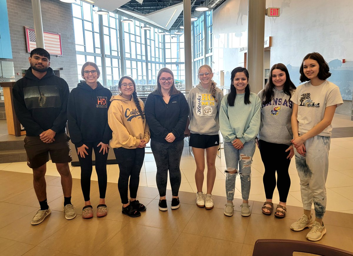 11 members had over 20 hours of service this school year! They qualify for the Merit Award from Innerview. Great job! #nslw2022 @nhs_njhs