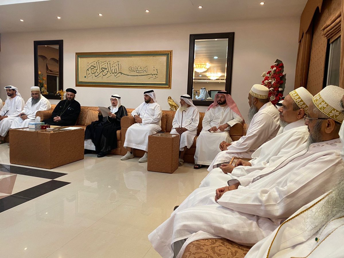 Bohras_MidEast's tweet photo. Our gratitude to H.E. Sheikh Ali Al Hashimi, Religious Advisor to the President of the #UAE for inviting @Dawoodi_Bohras of #AbuDhabi to his congregation. 
H.E. was pleased to receive the #Ramadan message from Sultan Al-Bohra, and even acknowledged Sultan’s contribution to Cairo. https://t.co/vAz4ODQDjd