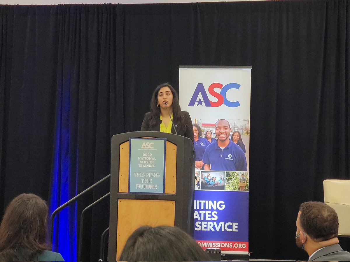 ShowMeService's tweet photo. The #ShowMeService Team is with our service family in #Milwaukee to discuss how we can increase the impact @AmeriCorps has on #Missouri. Thank you to AmeriCorps Director Sonali Nijhawan for working with us to grow service! #CentralService #ShowMeService https://t.co/GxVTS3xLg5