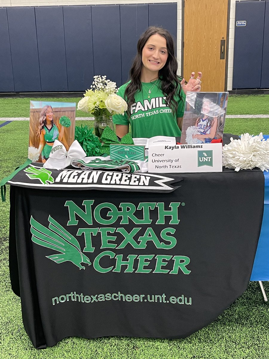 Allen Cheerleading tweet media