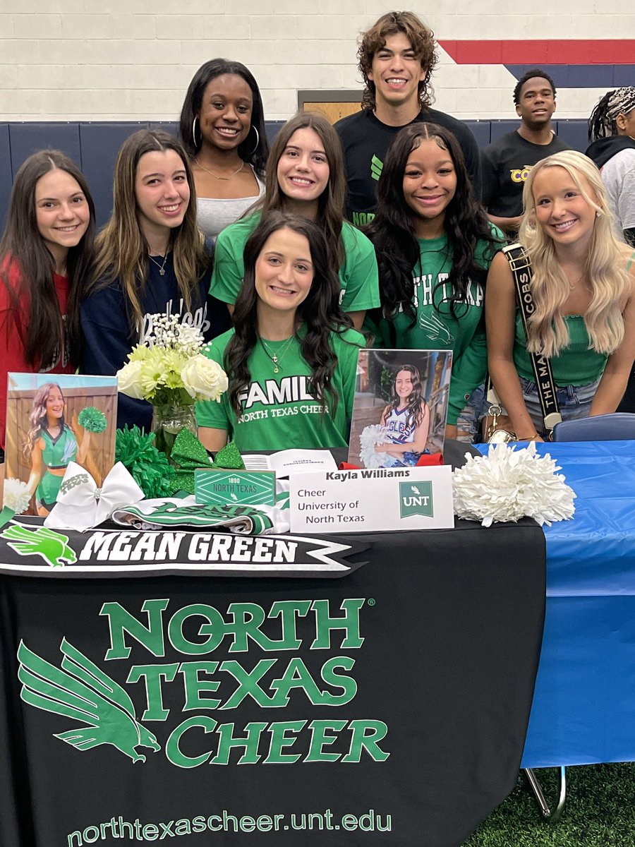 Allen Cheerleading tweet media