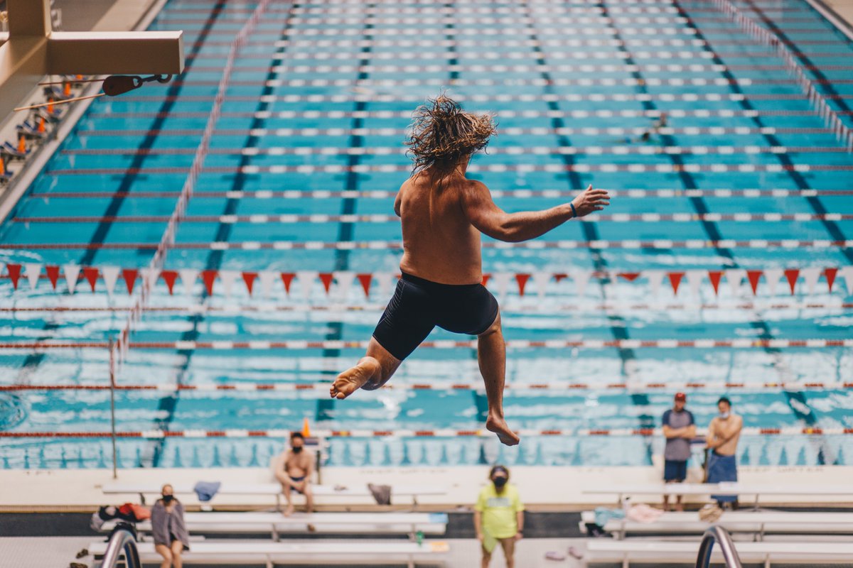 IUOutdoorPool's tweet photo. Need a study break? Finish up your semester with a SPLASH at Jump Days!

Join us TOMORROW from 6-8pm and take the plunge off the highest platform at the SRSC CBAC. Registration is free for students - click the link in bio to reserve your spot now! https://t.co/SPCqLAggdP