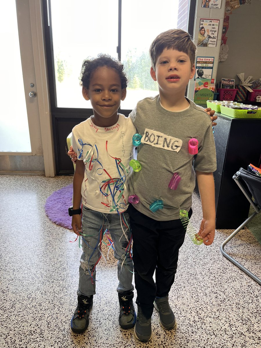 LearnWithMay's tweet image. Today is Wacky Word Day for #WordWeek 🤪🥳 Spelling Bee, Silly String and Onomatopoeia BOING!