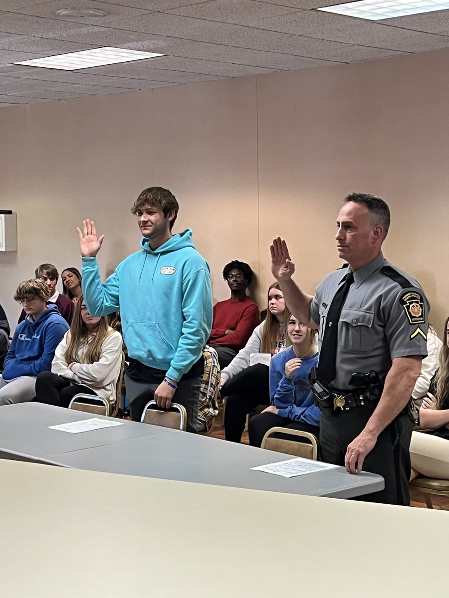 SaddYts's tweet photo. Trinity YTS had the opportunity to participate in the mock hearings with Judge Manfredi this morning at the S. Strabane Municipal building. Thank you to Judge Manfredi, the S Strabane Police Dept &amp; the State Troopers that helped out to make this possible! @thstrinitypride https://t.co/rFf2sNDO5R