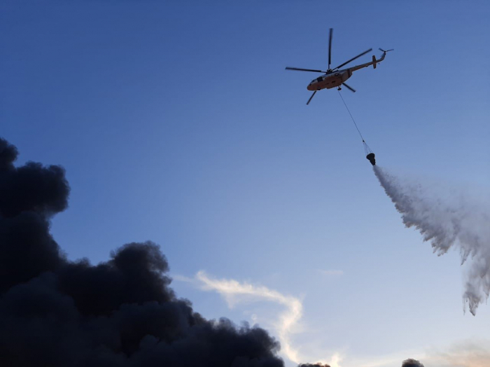 FrVision's tweet photo. #Azerbaïdjan: Un #incendie se déclare dans le parc industriel d'#Azersun à #Soumgaït - #PHOTOS - VIDEO https://t.co/B4fvMyzhs7
#Azerbaijan #Sumgayit #fire @officialfhn https://t.co/PksQ8ydBZh