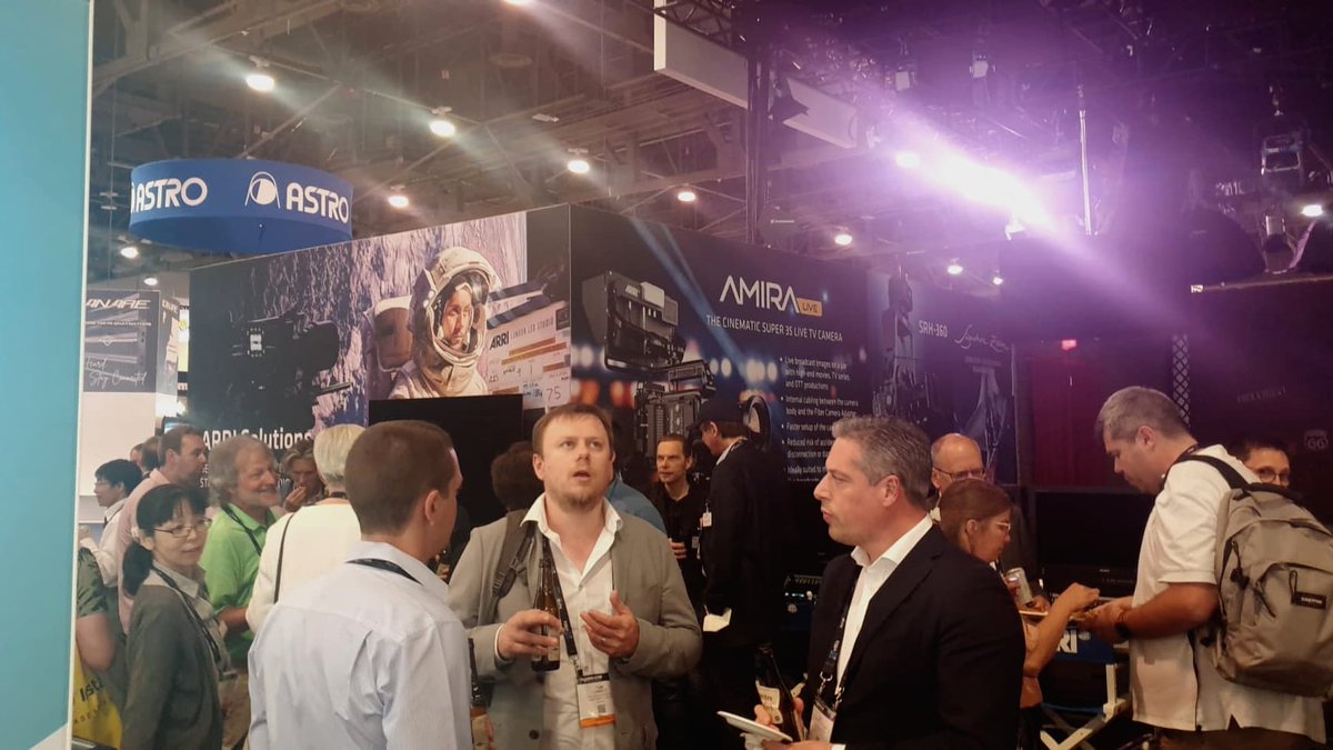Yesterday, the <a href="/NABShow/">NAB Show</a> 2022 ended in Las Vegas! This edition proved to be a great success for our Belgian companies🇧🇪, especially to <a href="/CyanView_/">CyanView</a> which won the #ProductoftheYear award for RIOLive!
Here's some pictures of our Belgian Beer sharing moment! <a href="/digitalwallonia/">Digital Wallonia</a>