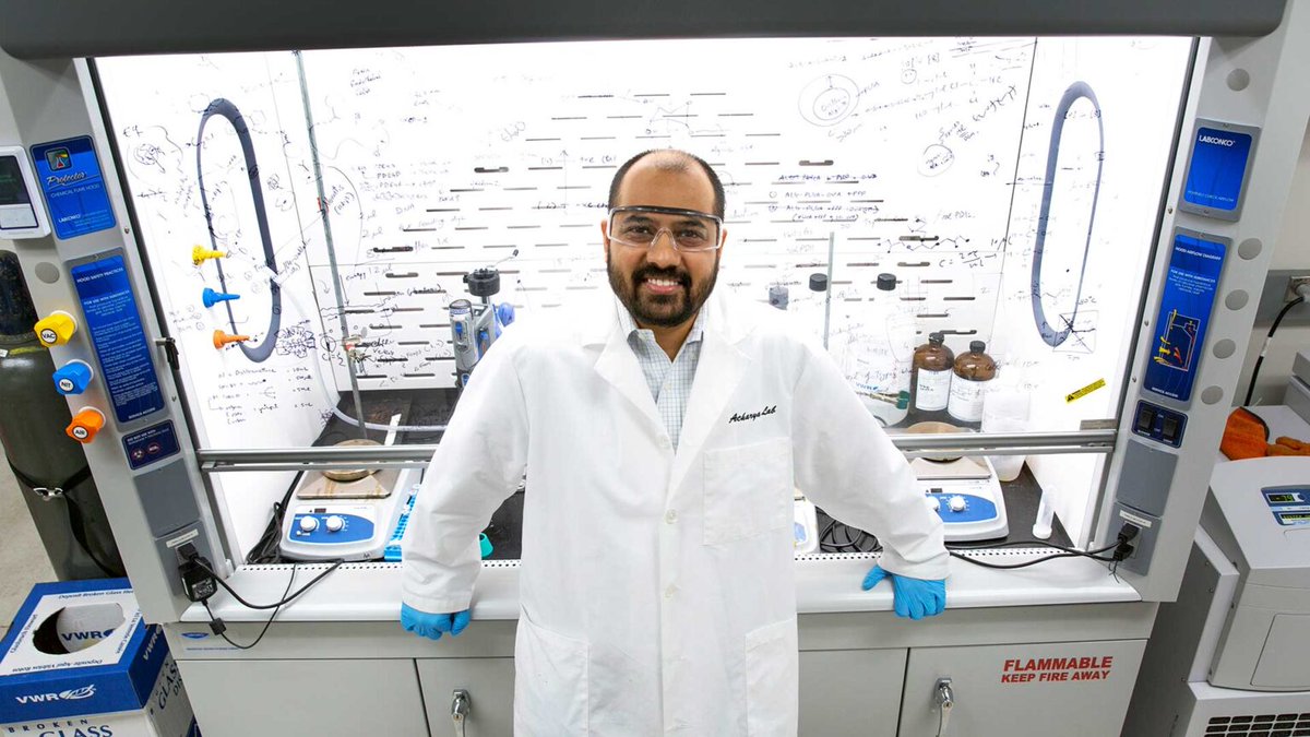 #ASUEngineering's Abhinav Acharya is leading #NSFfunded research to help initiate more robust immune system responses against a variety of infections and inflammatory diseases.

fullcircle.asu.edu/faculty/charti…