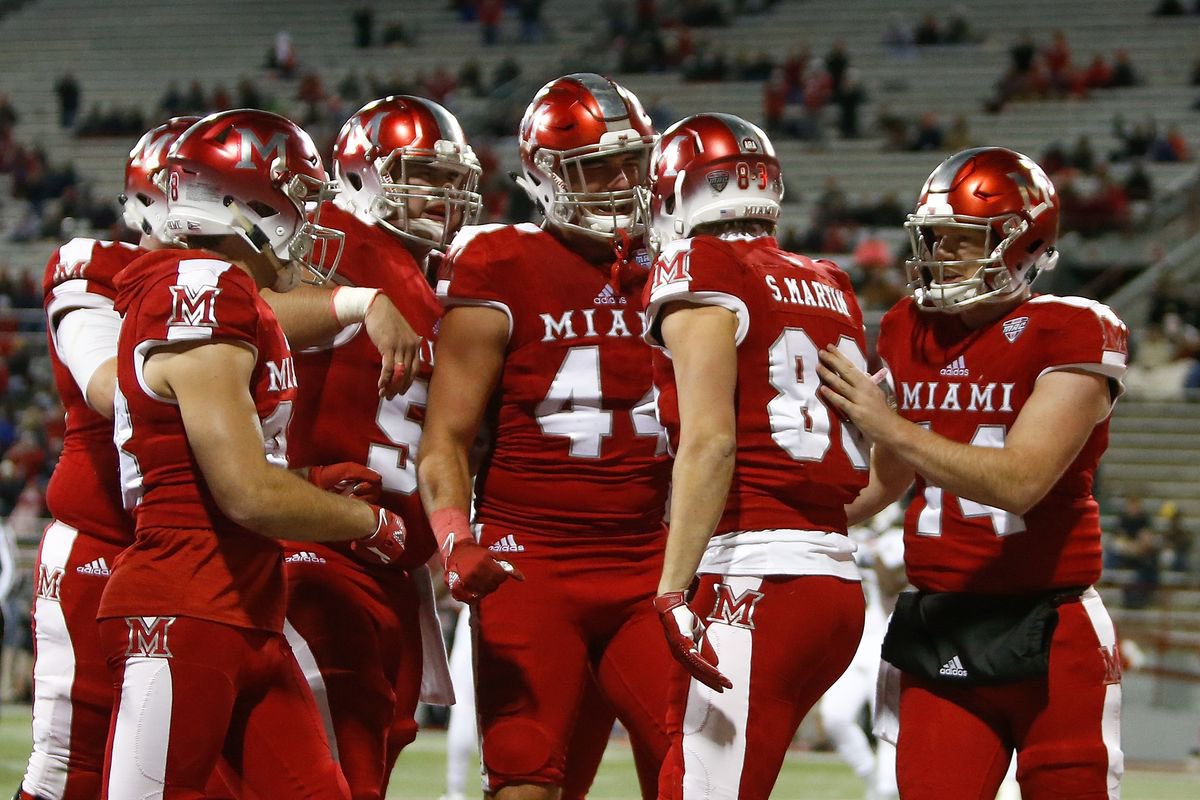 KamarionFrankl1's tweet photo. #AGTG Blessed to receive an offer from Miami Ohio University 🔴⚪️#BUILT2RI2E @MiamiOHFootball @RedHawksRecruit @coachjbronowski https://t.co/WmmrIQ59LS