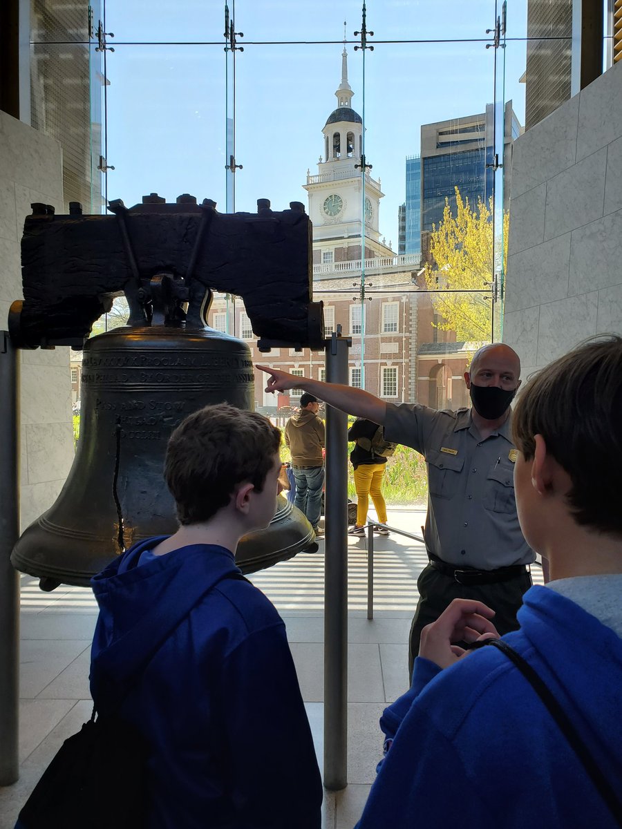 Ramsey 6th graders admiring the Liberty Bell on a beautiful day! <a href="/RSDsmithschool/">Smith Middle School</a>