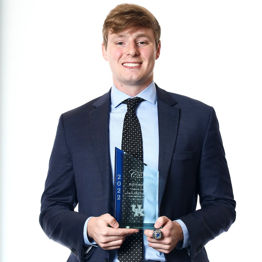 UKSwimDive's tweet photo. We're better because of you, Jack.

@McGuinnessMac was one of four recipients of the Bill Keightley Assist Award for consistently supporting our team with passion, dedication and enthusiasm. https://t.co/4rBsjWVNND