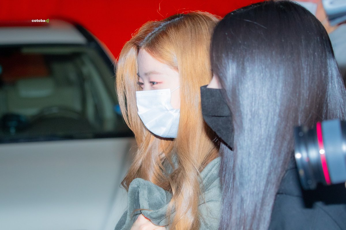 220428 퇴근

#카즈하 #kazuha #르세라핌 #LE_SSERAFIM #LESSERAFIM