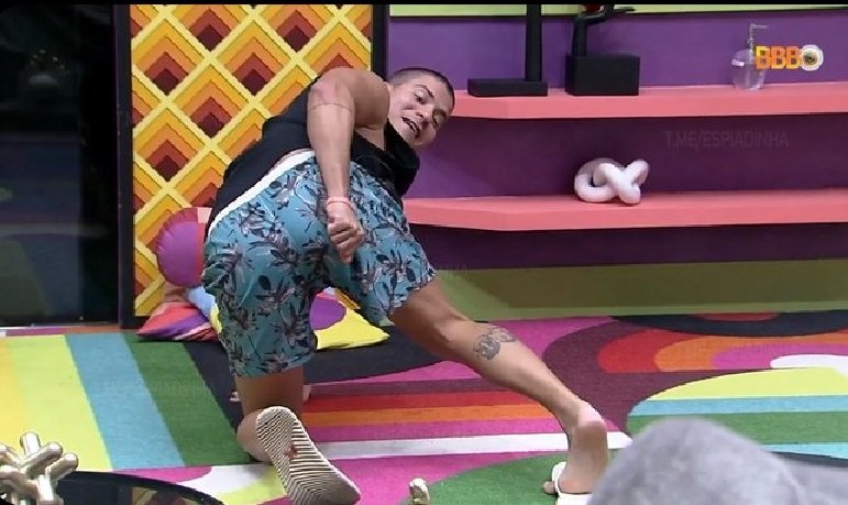 Vanders17730543's tweet photo. @gustavo_beats @iampauloandre @LucasBissoli_ @eslomarques @LucianoEstevan Toma uma rajada de peido, "Malvadaum". 😂😂😂😂😂 https://t.co/mpjvA44U8X