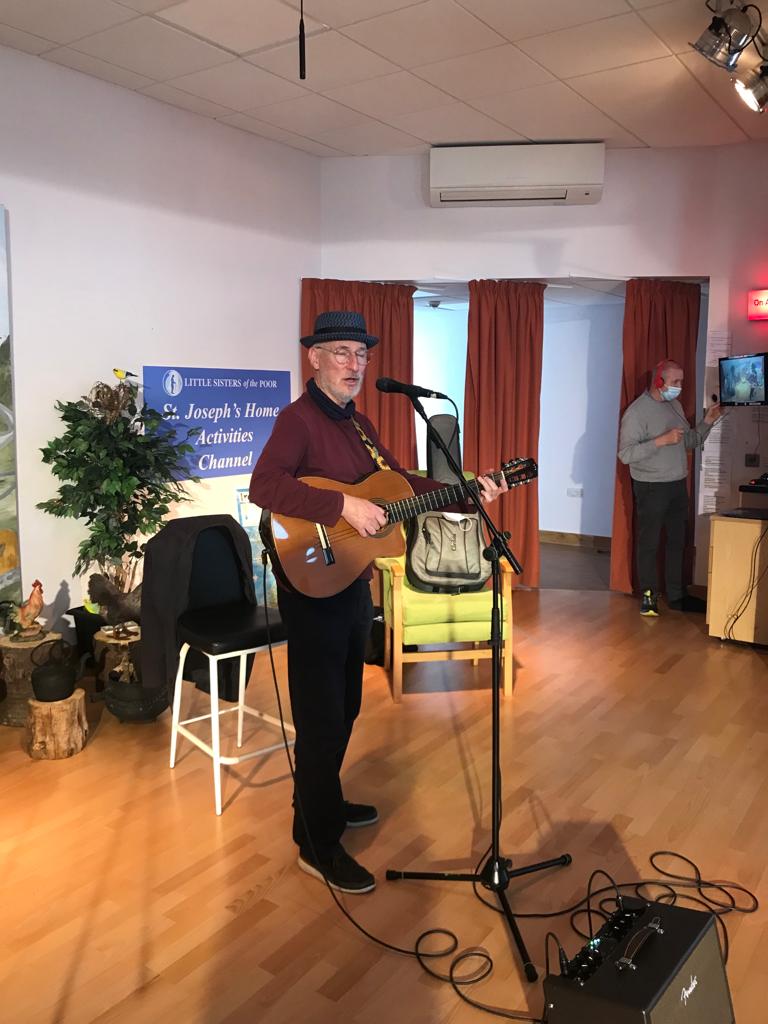 WaterfordDay's tweet photo. Liam Merriman &amp; Paul Dillon at the nursing homes of Waterford reciting poetry&amp;song for @PoetryDay_IRL 

This event was supported by @WaterfordCounci @PoetryProgRTE @rte @creativeirl @poetryireland @discovwaterford @WaterfordPocket @WaterfordArts @Deisesupes @wlrfm @WaterfordNS https://t.co/AtLq5tcSSh