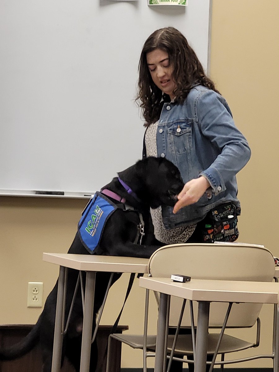 IWUcom's tweet image. Vada Hornocker, an Indiana Canine Assistant Network volunteer, spoke to Intro to Newswriting. Hornocker has been volunteering with ICAN for six years and today she spoke on training service dogs and introduced the class to Max, a dog in training. #ICAN #servicedogs #iwu #sojourn