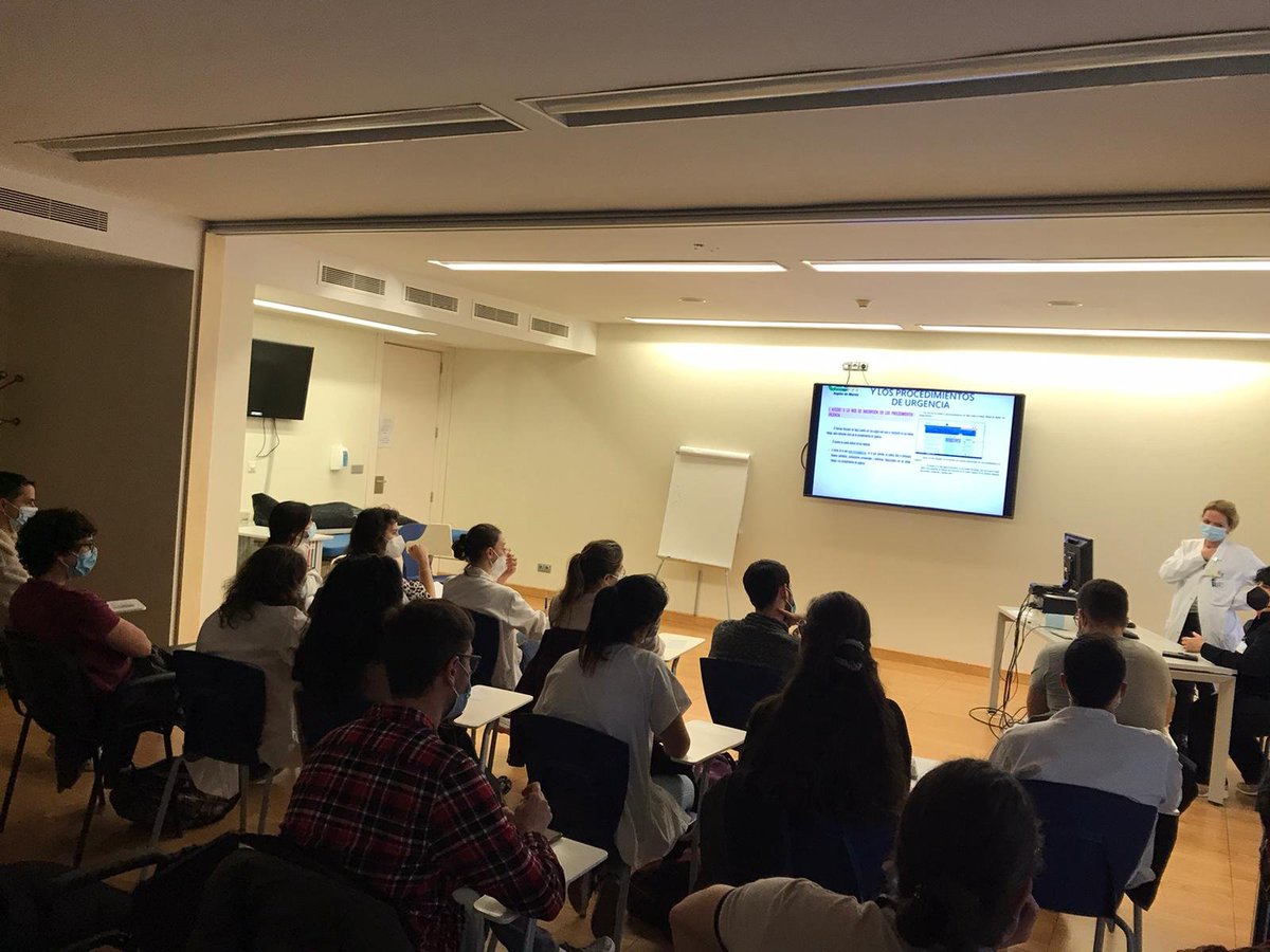 cesmmur's tweet photo. Así ha sido nuestra charla informativa de #BolsaDeTrabajo💼🥼para los #médicos #MIR que finalizan su periodo de #formación especializada en @Area2Cartagena

Trabajamos para ayudarte e informarte en lo que necesites para tu presente y futuro laboral

#CESMInforma @cesm_sindicatos https://t.co/fPSCgrg8Il