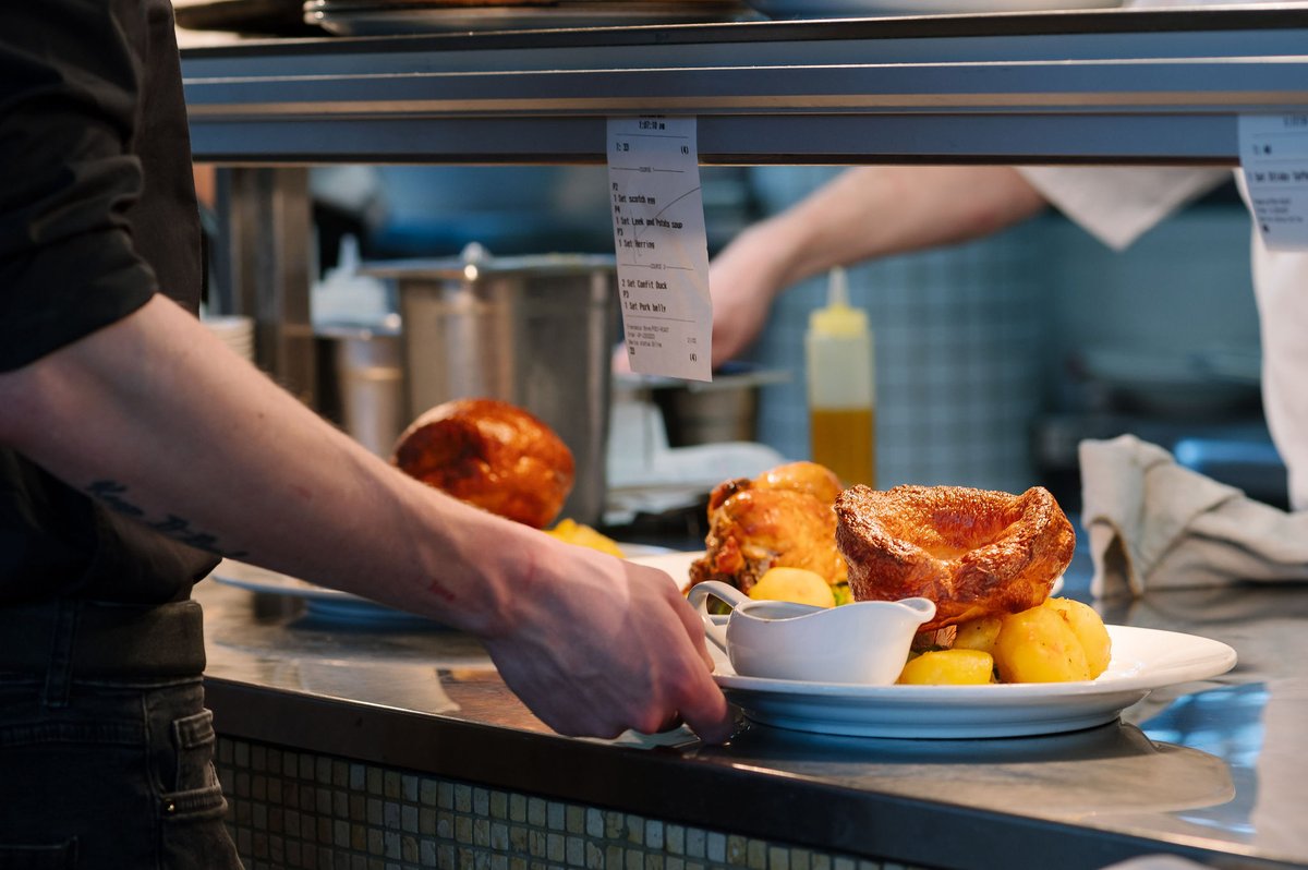 The bank holiday is so close we can almost smell it, and it smells a lot like a roast.

If you're looking for somewhere special to spend the extended weekend then come join us.

#longweekend #bankholiday #boroughmarket #londonbridge #sundayroast #weekendvibes