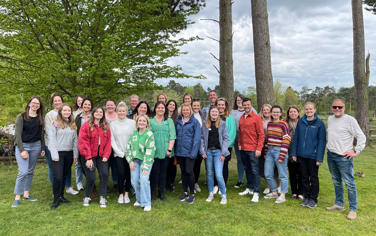 Had the most brilliant Away Day with the Fundraising and Comms team <a href="/EACH_hospices/">EACH</a> this week. Delighted to be here working with an excellent bunch of passionate people, so proud to be a part of it 👍🏻🧡💜