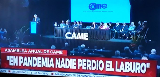 DSantaCruzok's tweet photo. Cree que solo existen empleados públicos https://t.co/3iRXqy7f7G