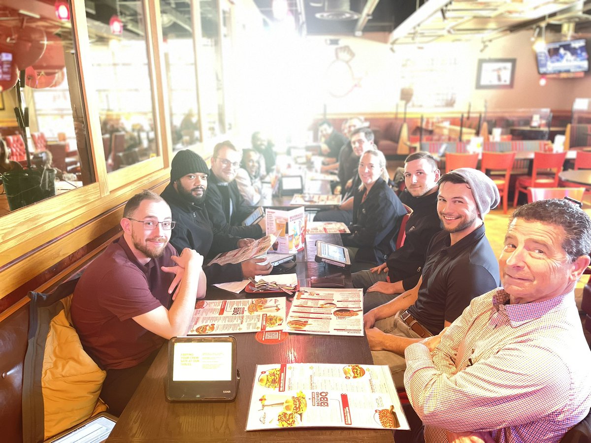 UPS Dulles tweet media