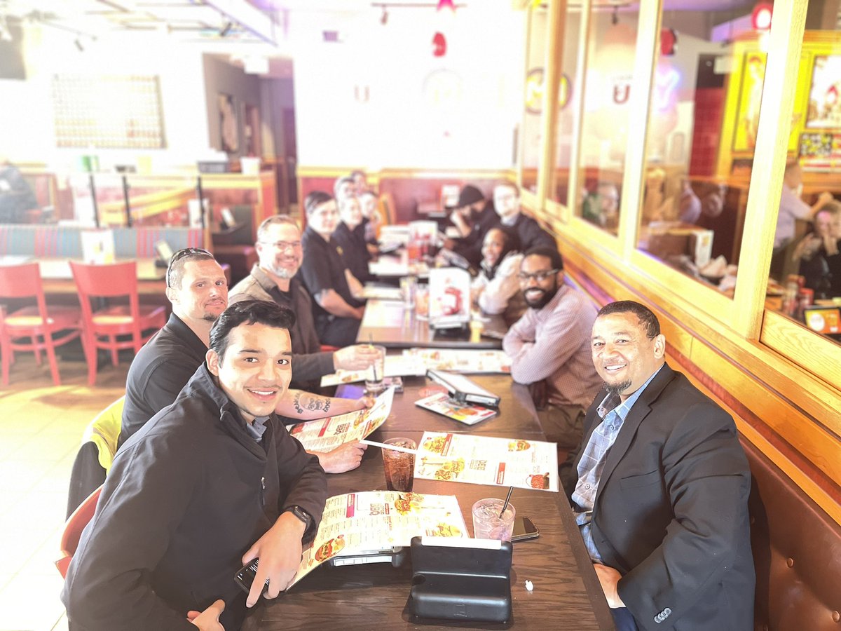 UPS Dulles tweet media