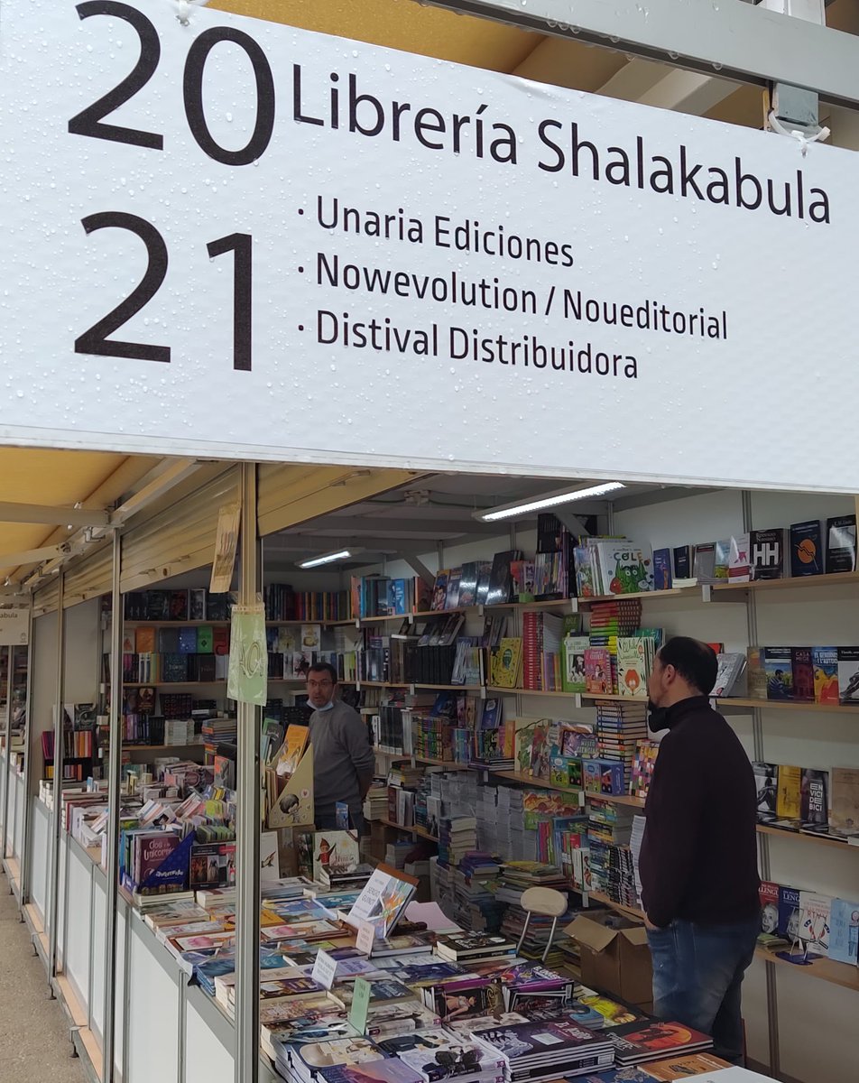 EdMosseguello's tweet photo. ¡Ya estem en la @firallibrevlc!
Recordeu, trobareu tots els nostres llibres en les casetes 20-21 de la llibreria Shalakabula i Distival.
¡Vos esperem! :)
---
#firallibre #firallibrevalencia #llibresenvalencia #llig #lligenvalencia #normesdelpuig #normesracv #llenguavalenciana https://t.co/U835npHlD1