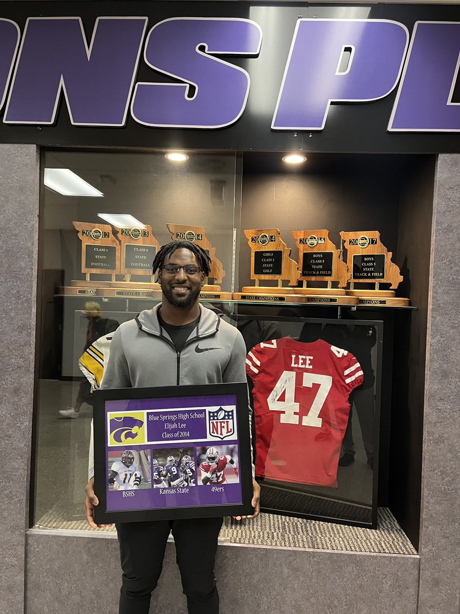 WildcatsBSHS's tweet photo. Big Thanks to @elee_doubleace for coming back to BSHS to speak at our Breakfast of Champions! Once, A Wildcat, Always A Wildcat! https://t.co/o2rAehJFik