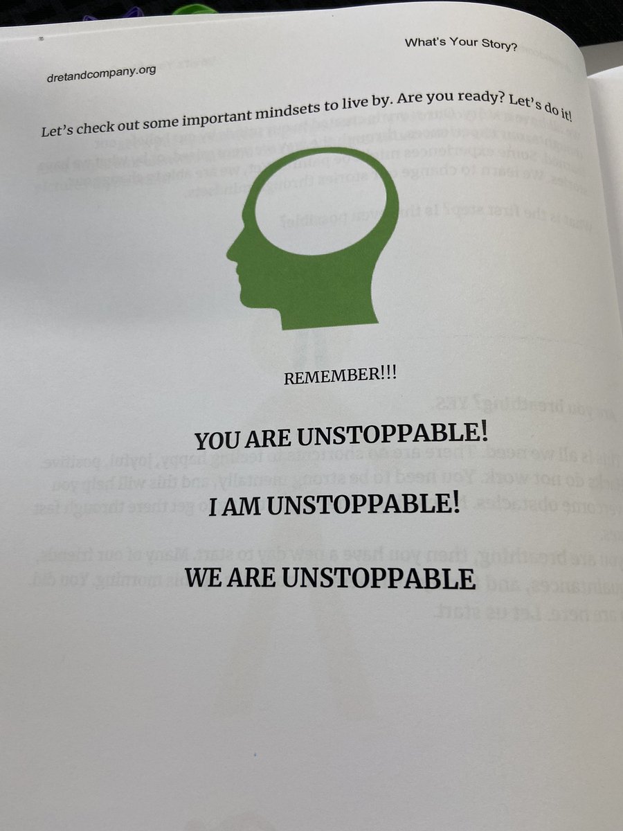 cmperez789's tweet photo. Meeting Dr. E.T. motivating the students to use their language o matter what, they are unstoppable, and to be positive! @ETWrennMS @swcantu @mymustangpride1 https://t.co/GNsFUXQZaP