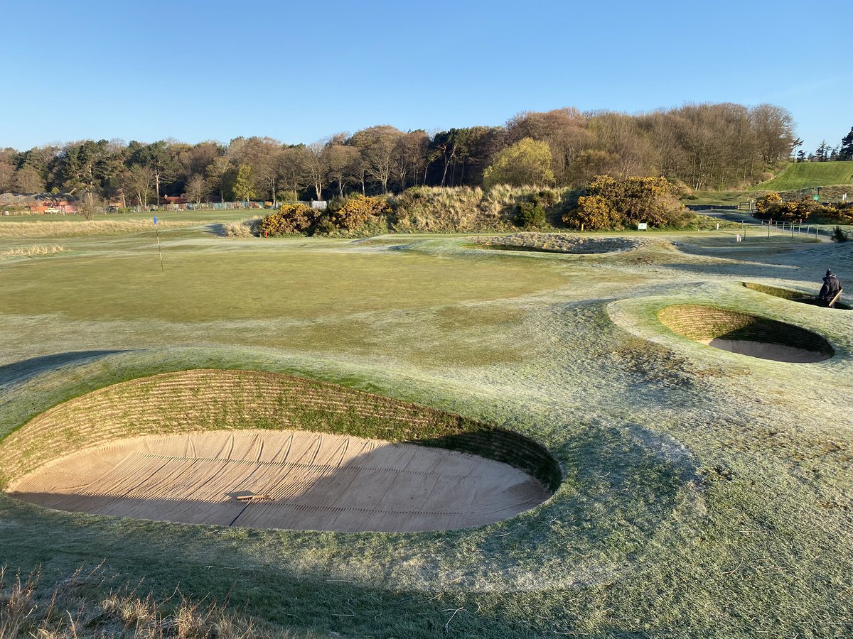 Leven_links's tweet image. An indication of how behind we are in terms of growth degree days from last year. This tied in with 16 days without rain hasn’t helped with winter recovery. The main thing is not to force it and keep patient. #FalseSpring #LevenLinks