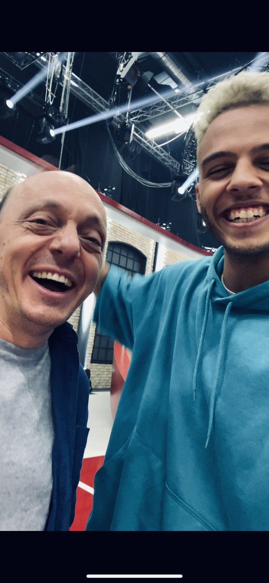 _MalikHarris_'s tweet photo. As you can see, it’s always a lot of fun at #werweissdennsowas 😍😂 thanks for having me back!! x
Next stop: #frühstücksfernsehen at 7:30 am, so be sure to set your alarms! 😴🙌🏾
#bernhardhoecker #kaipflaume #peterurban #tv #malikharris #tvshow https://t.co/hfGB2Qk0QQ