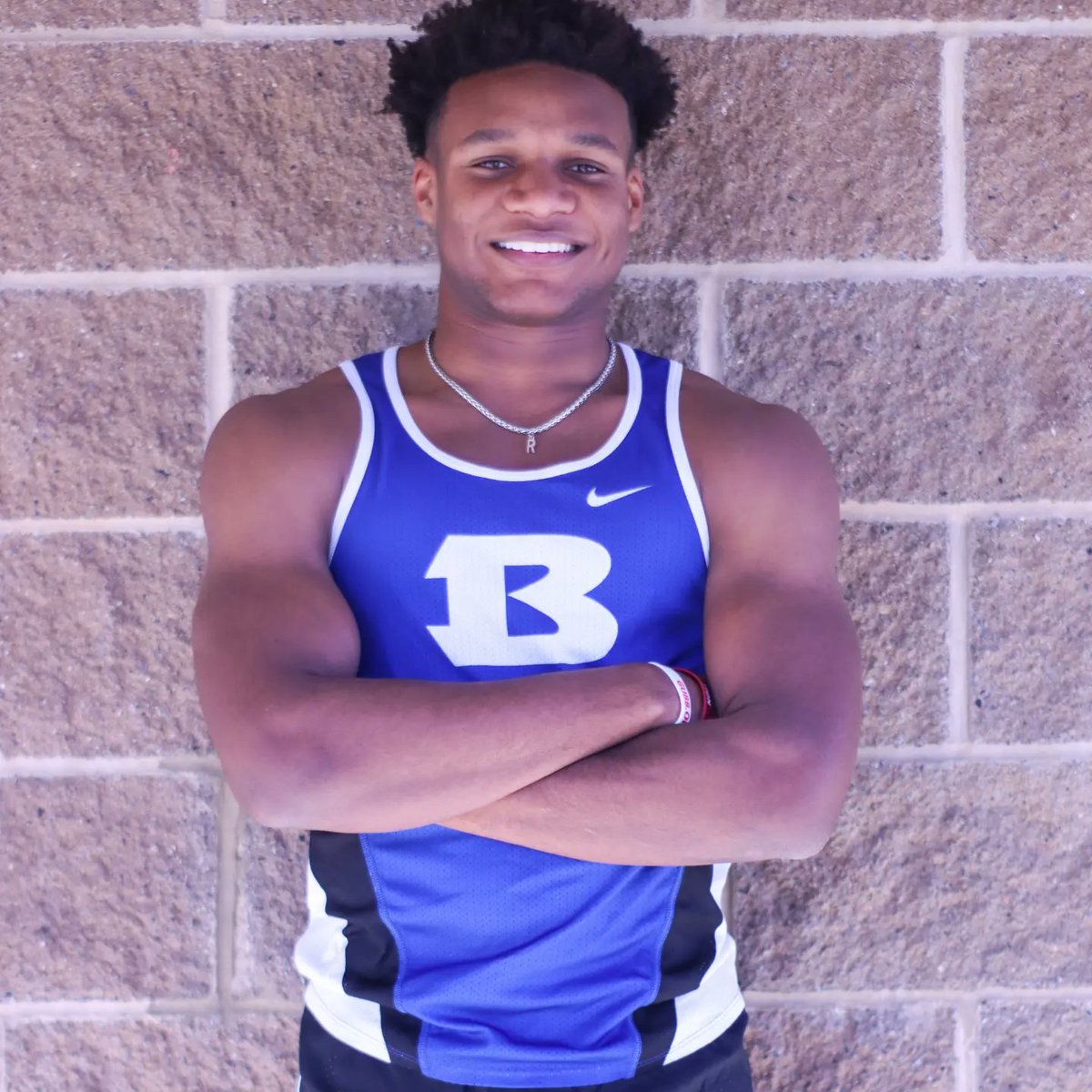 6A Central Conference Championship meet TODAY!! Running event finals start at 4:00 @ Forest Heights STEM. <a href="/bryanthshornets/">Bryant High School</a>
<a href="/BHornetAthletes/">Bryant Hornets</a> <a href="/CoachCVaughn/">Coach Vaughn</a> <a href="/SteveOury/">Steve Oury</a>  milesplit.live/meets/475683