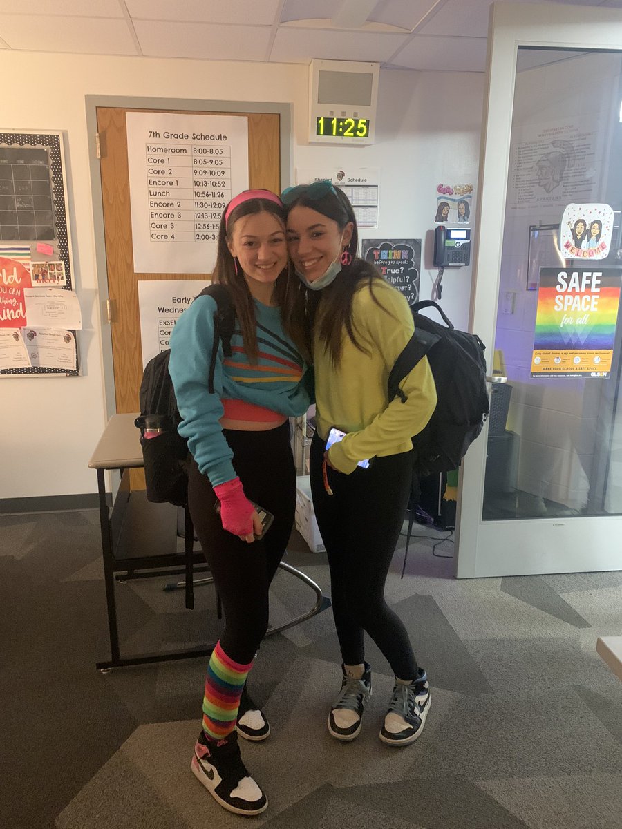 Look at these eighties queens!! The ABC countdown continues….#Engage109 #SMSPride