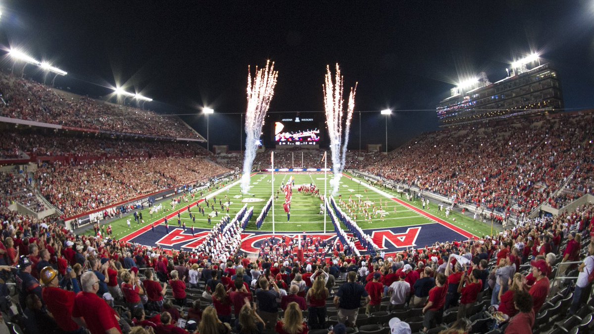 j1young_'s tweet photo. God is Great! Blessed to receive my first division 1 offer from the University of Arizona. Thank you Coach @rickyhunley for the opportunity. #AG2G #Beardown @SierraCanyonFB @adamgorney @GregBiggins @BrandonHuffman @ChadSimmons_ @TheMarcusAlford https://t.co/LILwxuzpI2