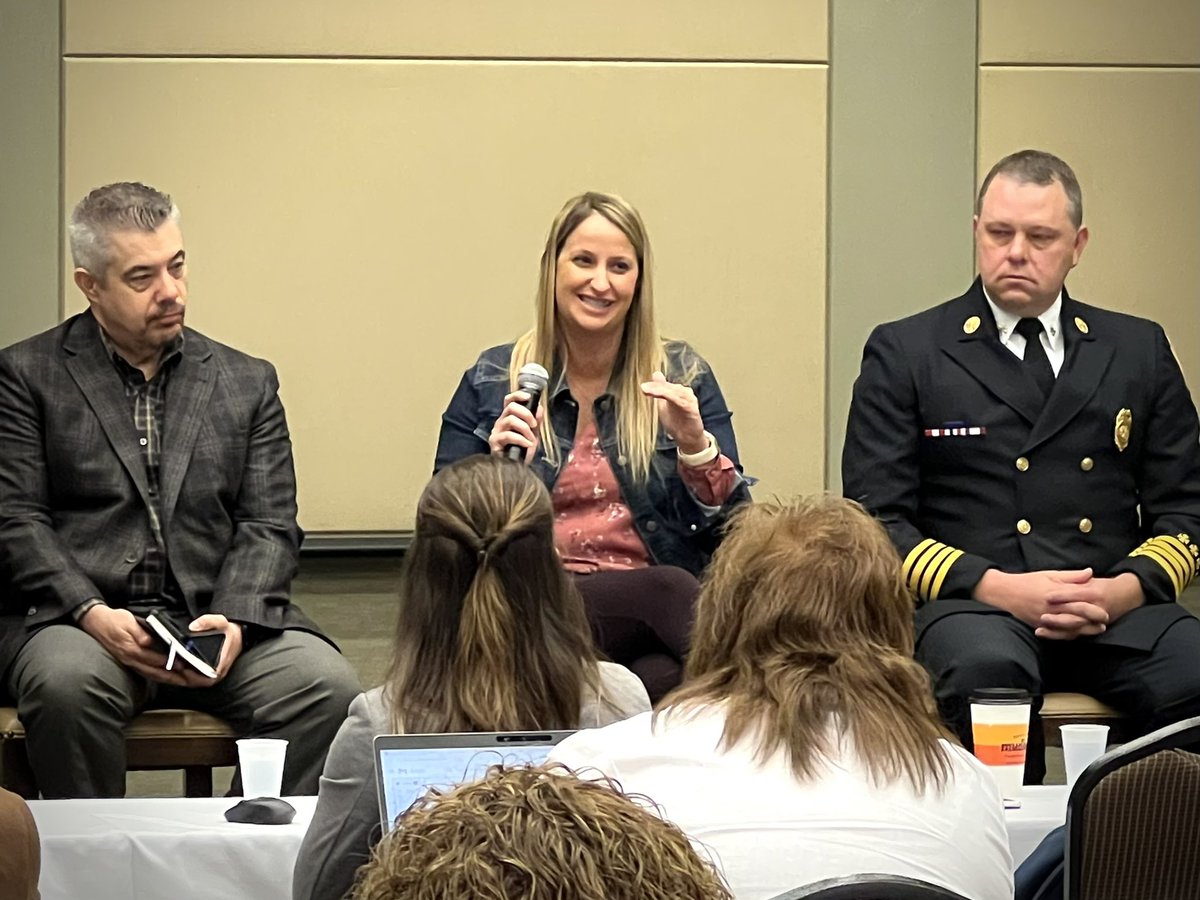 Jon Turner (@jonturneredd) on Twitter photo Dr Reesha Adamson talking about #Pathways4Paras <a href="/MoStateCOE/">Missouri State COE</a> at the Mo Assoc for Workforce Dev <a href="/MO_WkDev/">MAWD</a> Conference #mawd22 in Branson today. Thanks for invite <a href="/SGFJobCenter/">MO Job Center SGF</a> to join panel to discuss #MoApprenticeship in public sector jobs like <a href="/MOEducation/">Missouri DESE</a> <a href="/MASALeaders/">MASA Leaders</a> <a href="/MODHEWD/">MO Higher Education & Workforce Development</a> Dr Reesha Adamson talking about #Pathways4Paras <a href="/MoStateCOE/">Missouri State COE</a> at the Mo Assoc for Workforce Dev <a href="/MO_WkDev/">MAWD</a> Conference #mawd22 in Branson today. Thanks for invite <a href="/SGFJobCenter/">MO Job Center SGF</a> to join panel to discuss #MoApprenticeship in public sector jobs like <a href="/MOEducation/">Missouri DESE</a> <a href="/MASALeaders/">MASA Leaders</a> <a href="/MODHEWD/">MO Higher Education & Workforce Development</a>