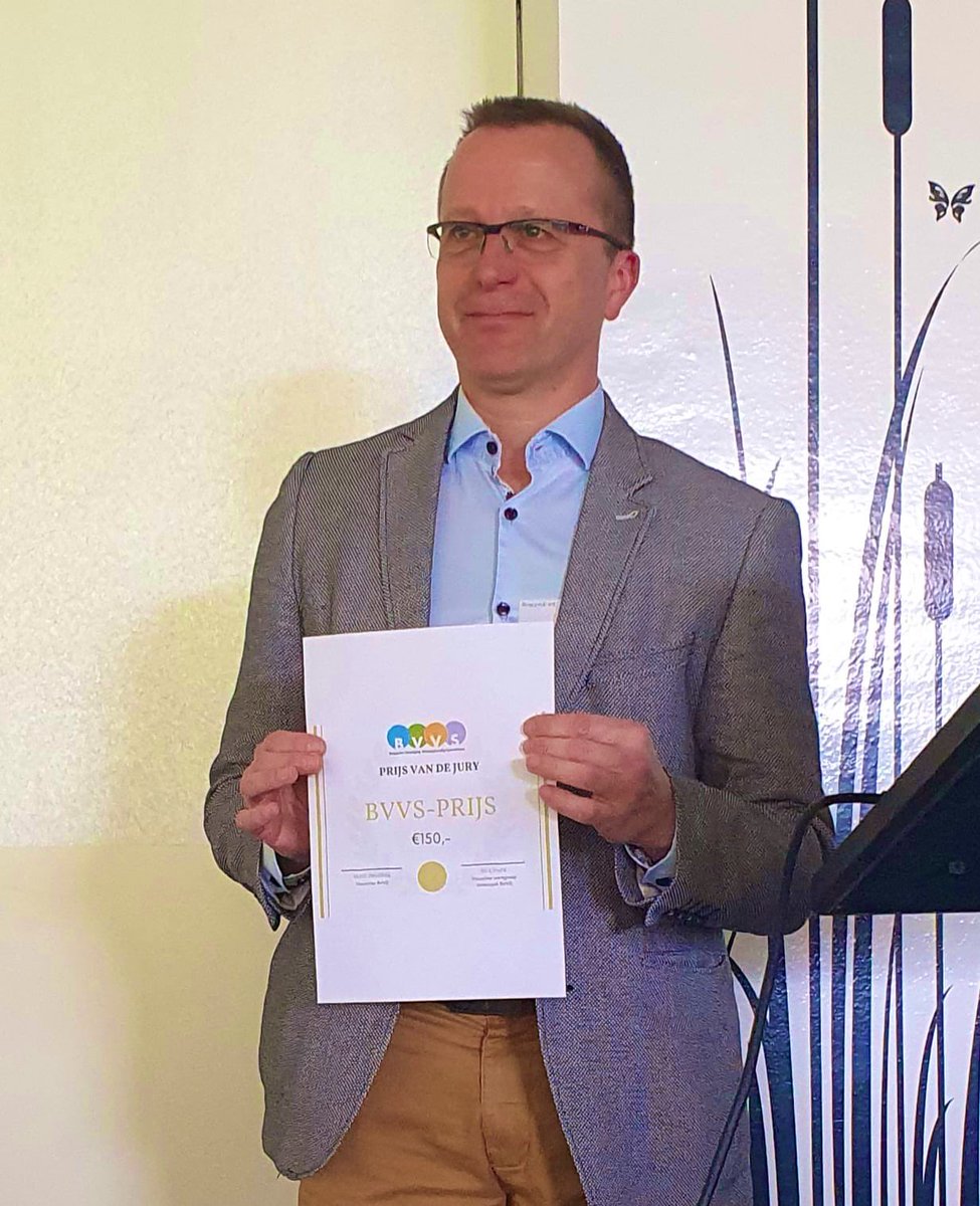 BVVS (@bvvs_abipa) on Twitter photo De wetenschappelijke jury kende de BVVS #posterprijs toe aan #verpleegkundigspecialist #nutritie Kurt Boeykens <a href="/AZNIKOLAAS/">AZ Nikolaas</a> met het onderzoek naar een nieuwe methode voor het bepalen van de lengte van nasogastrische sondes, ism @TTorsy <a href="/odiseehogesch/">Hogeschool Odisee</a> <a href="/UCVVGent/">University Centre for Nursing and Midwifery</a> & Renée Saman👍👍👍 De wetenschappelijke jury kende de BVVS #posterprijs toe aan #verpleegkundigspecialist #nutritie Kurt Boeykens <a href="/AZNIKOLAAS/">AZ Nikolaas</a> met het onderzoek naar een nieuwe methode voor het bepalen van de lengte van nasogastrische sondes, ism @TTorsy <a href="/odiseehogesch/">Hogeschool Odisee</a> <a href="/UCVVGent/">University Centre for Nursing and Midwifery</a> & Renée Saman👍👍👍