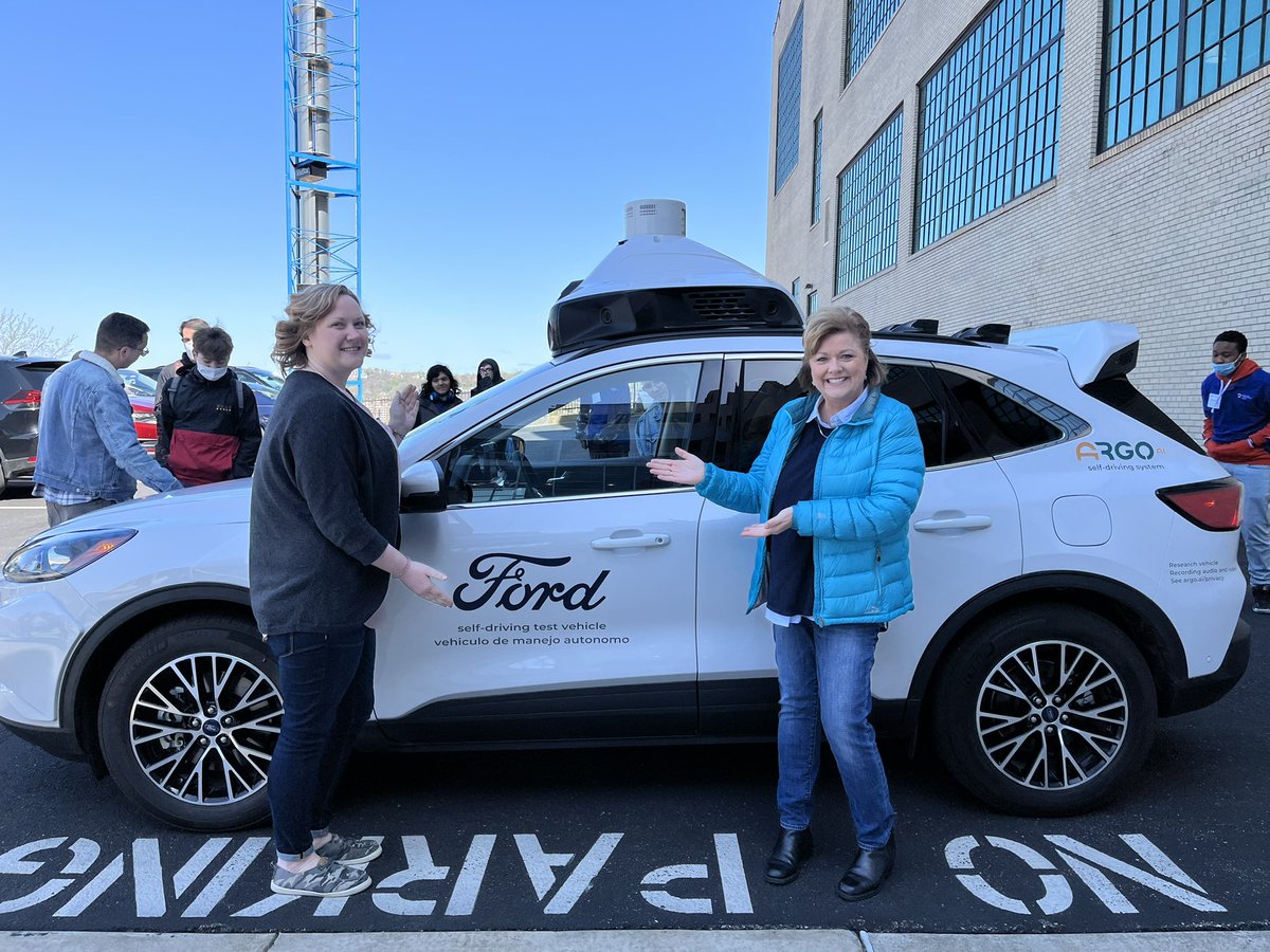 STEMnaut's tweet image. Some awesome sessions today at the @pghtech #STEMSummit2022 #BloomfieldRobotics @argoai and our keynote @DigitalDreamLab @HancharJacob - Thanks so much @mariepelloni and the rest of the amazing team! Brought a lot back for #TechWorksatCCA