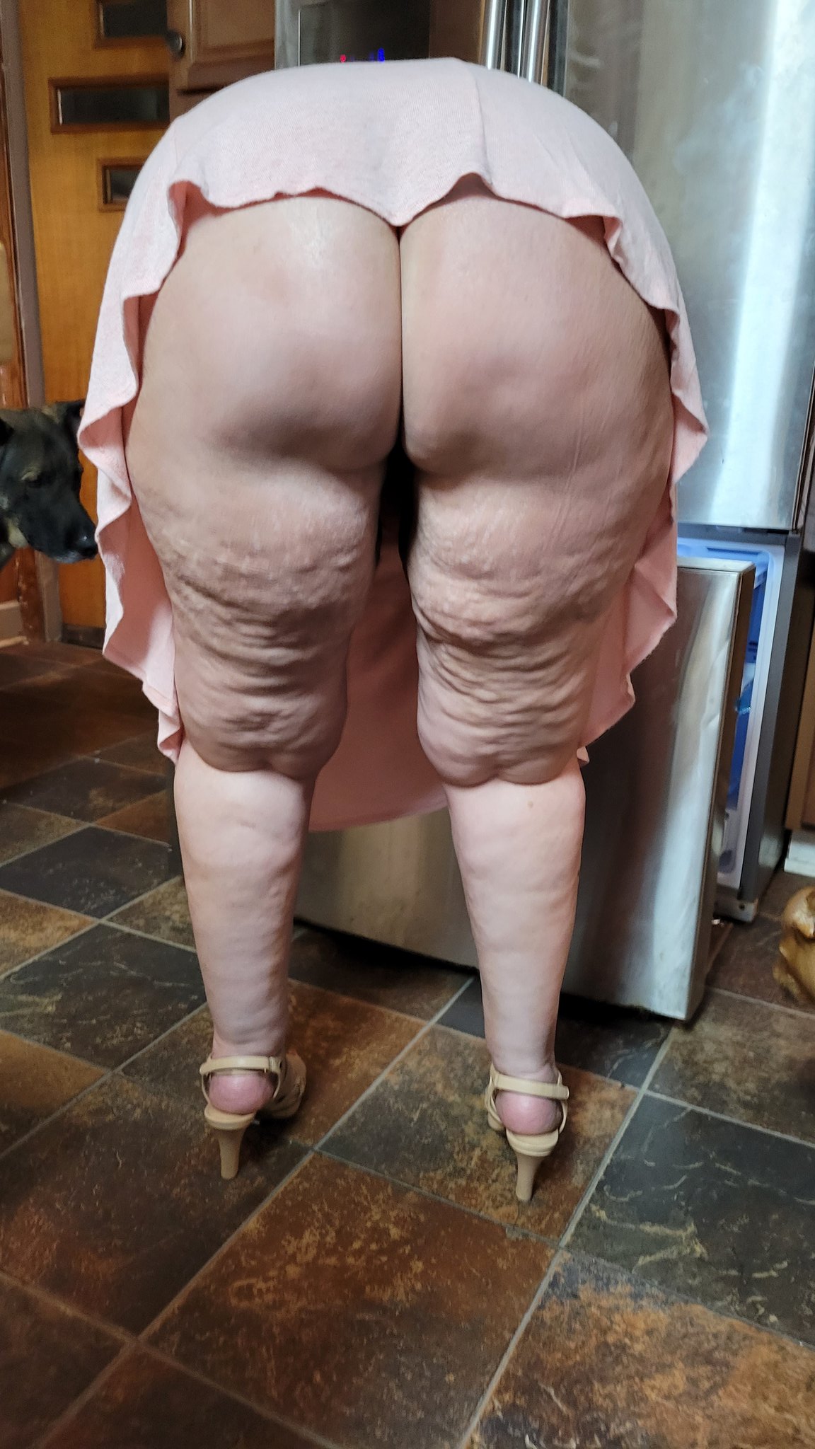 Kuntrycouple8069 on X: Oops! Mommy forgot her thong for thong Thursday!  Head over to t.cojcmbVbQaBU to see the rest of mommy's kinky pics,  vids and chat with me. #pawg #bbw #upskirt #exhibitiongirl #